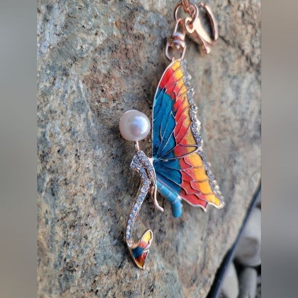 Butterfly Keychain with Door Opener - Picture 2 of 13